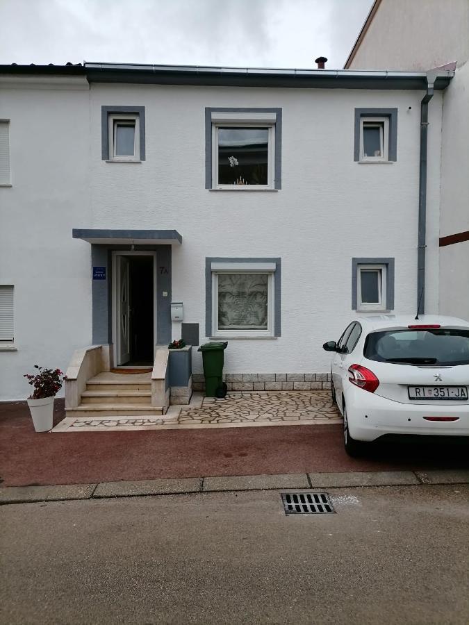Turina Appartement Crikvenica Buitenkant foto